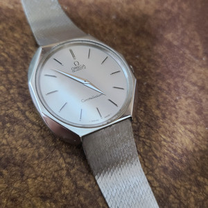 긴빈티지 오메가 컨스틸레이션 빈 쿼츠시계