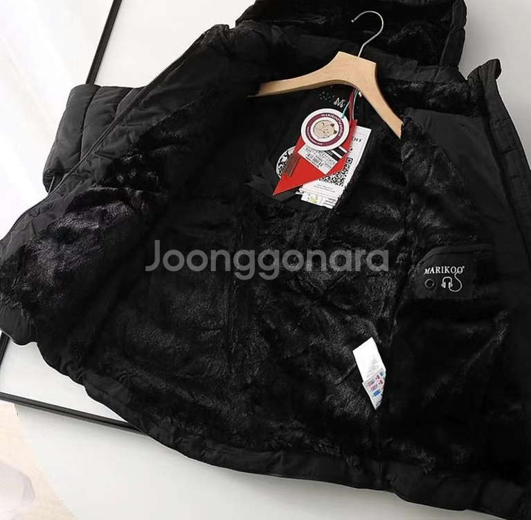 유럽매장 하이 퀄리티 여성 패당자켓(택달린 새상품)--3