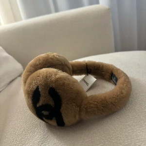 샤넬 코코네쥬 시어링 이어머프 귀마개 (브라운)
