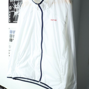(XL) 마모트 집업 바람막이 점퍼자켓 경량 화이트