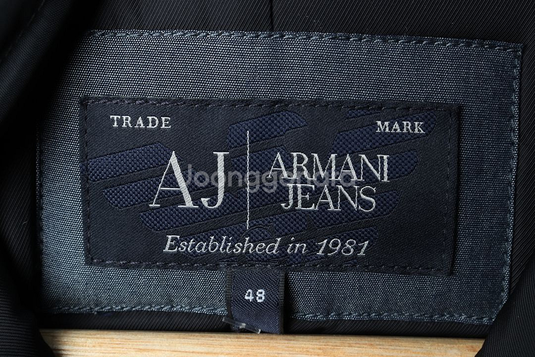 (L-XL) 아르마니 패딩 점퍼자켓 네이비 한정판--5