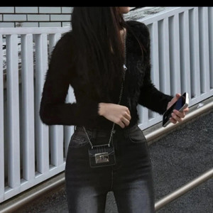 앙고라 퍼 크롭 집업 가디건(블랙)