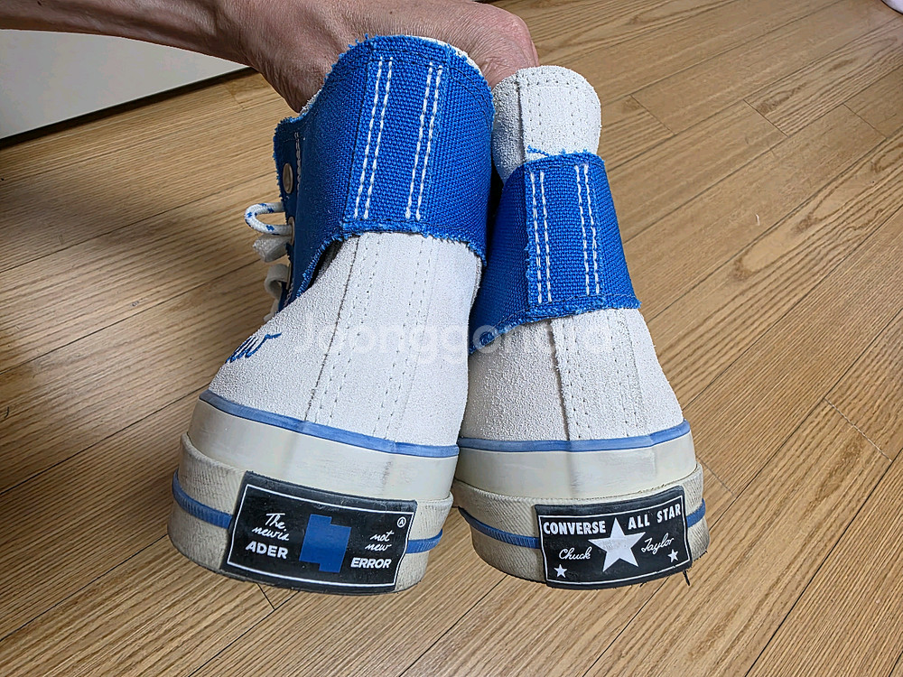 컨버스 x 아더에러 척 70 하이 화이트 270 사이즈--4