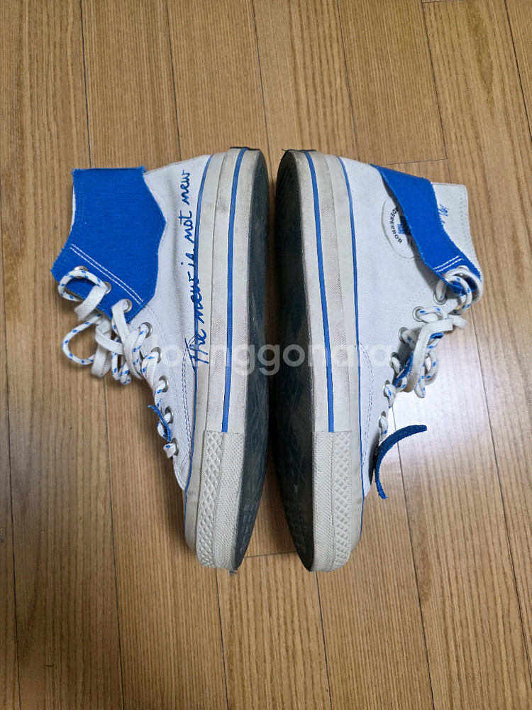 컨버스 x 아더에러 척 70 하이 화이트 270 사이즈--3