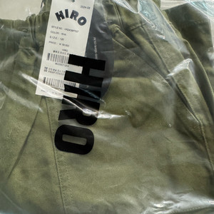 히로 블랭크 와이드 치노팬츠 120사이즈 새상품