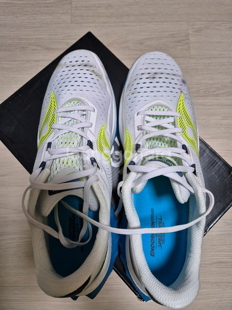 써코니 엔돌핀 스피드4 300사이즈 팜(10/20 구매)--3