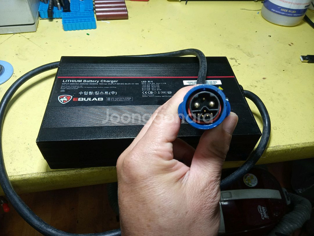 킴스트다이스충전기 EBULAB 전기오토바이충전기성능보장--1