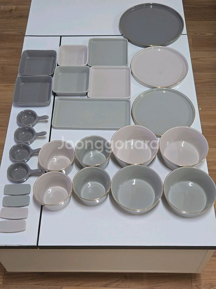 쓰임 하우밍 리즈 4인 홈 플레이팅 식기 세트 26P--5