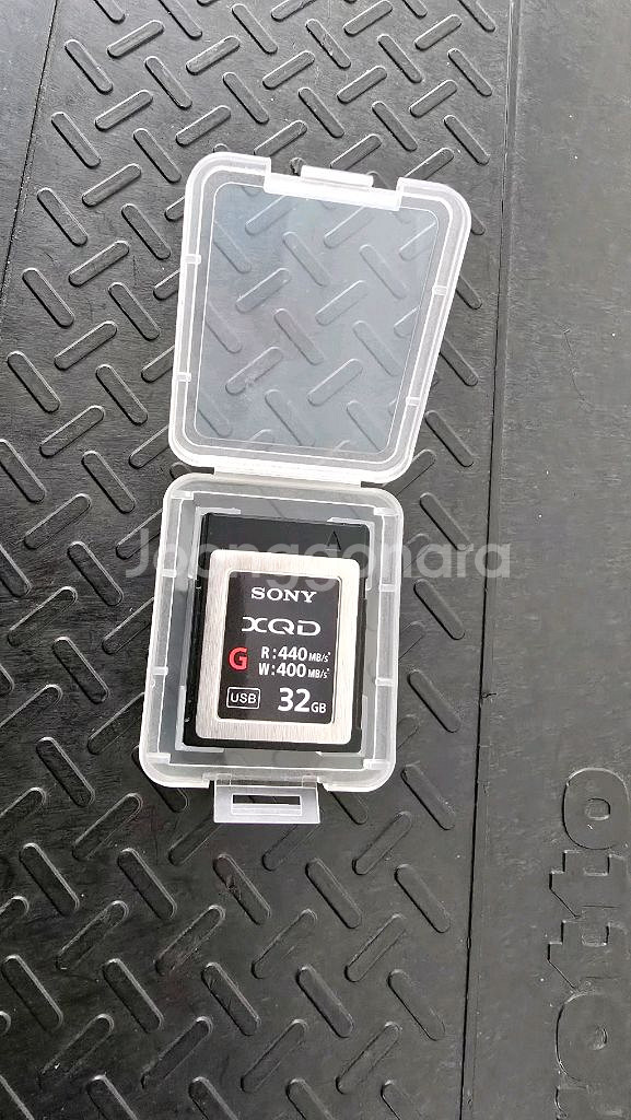 니콘 Z9 카메라 + 고속 SD카드 세트--2