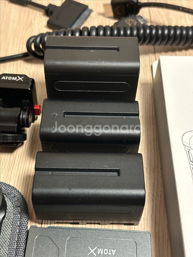 아톰X 카메라 + 배터리 3개 + 충전기 세트--4