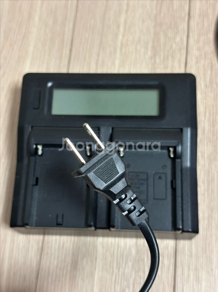 아톰X 카메라 + 배터리 3개 + 충전기 세트--7