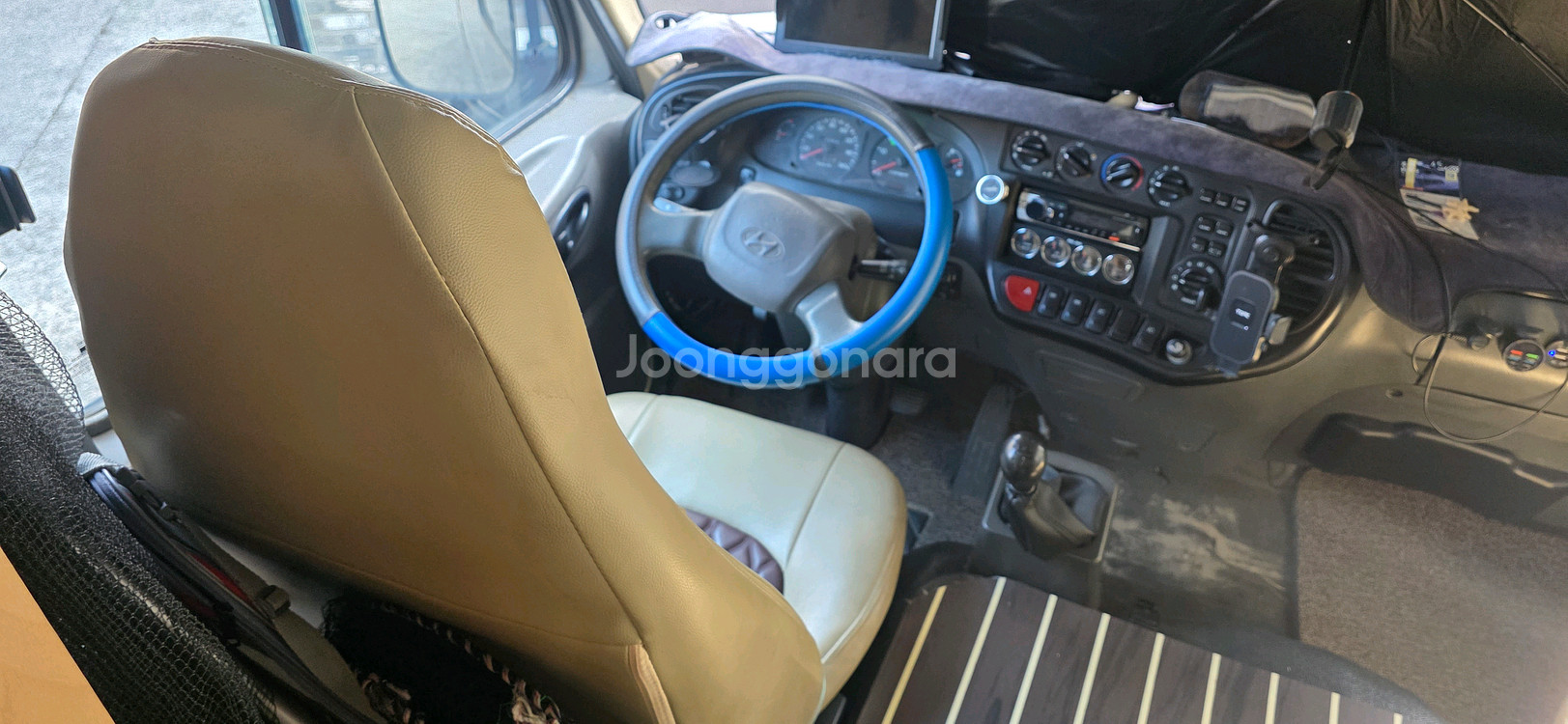 카운티 캠핑카 숏바디.04년11만. 1종운전가능.2700만원--0