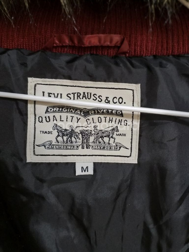 여성 리바이스 패딩조끼 (박시95-100)--3