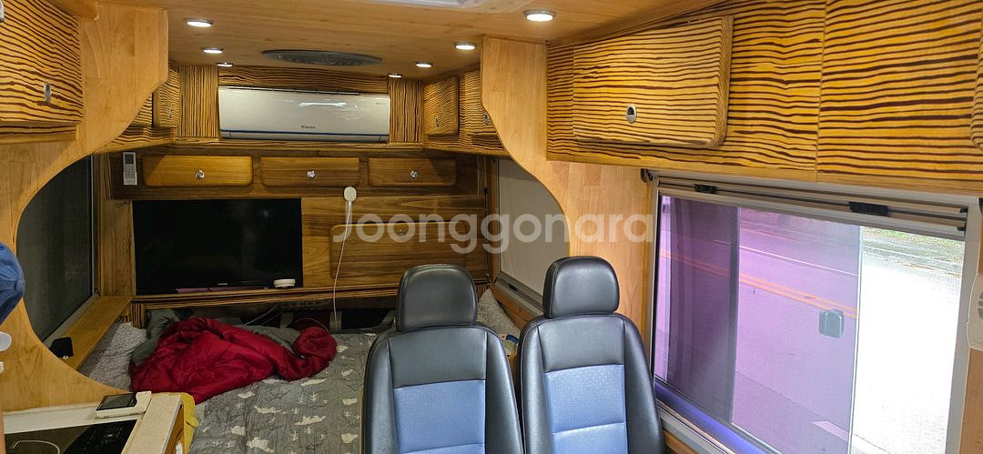 카운티 캠핑카 숏바디 05년식 19만키로.1500만--4