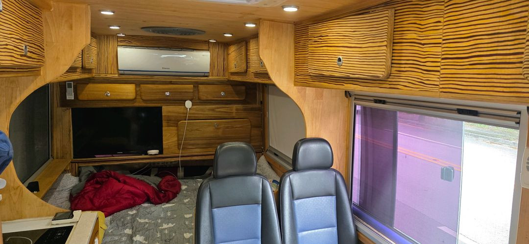 카운티 캠핑카 숏바디 05년식 19만키로 이미지