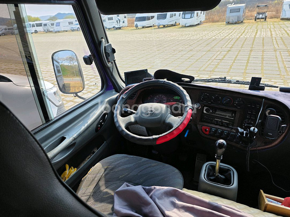 카운티 캠핑카 숏바디 05년식 19만키로.1500만--3