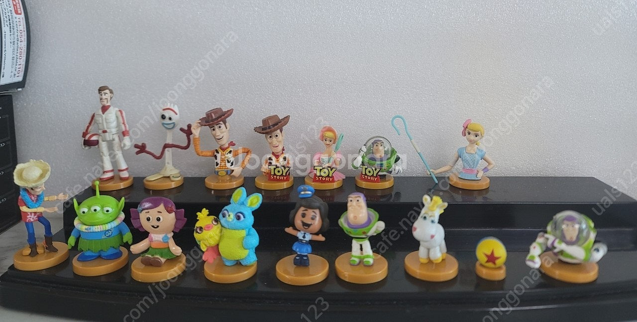 디느니12 미키도널드 토이스토리 니모 알라딘 푸우 피규어--0