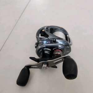 다이와 타튤라 SV TW 7.3 좌핸드 베이트 낚시 릴