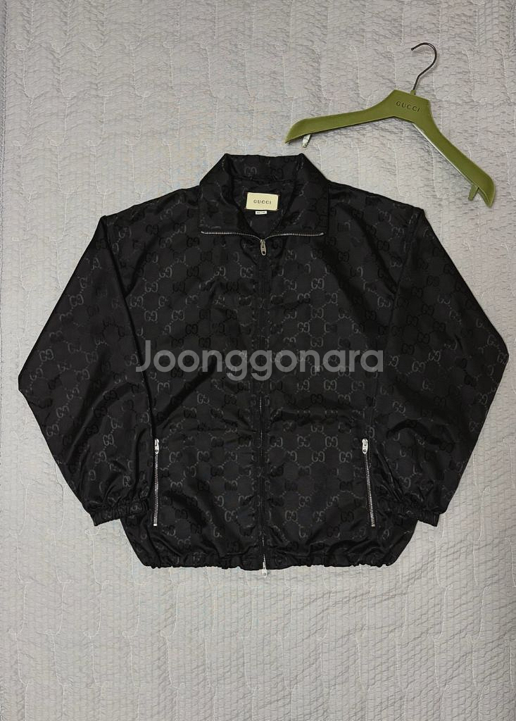 구찌 바람막이--1