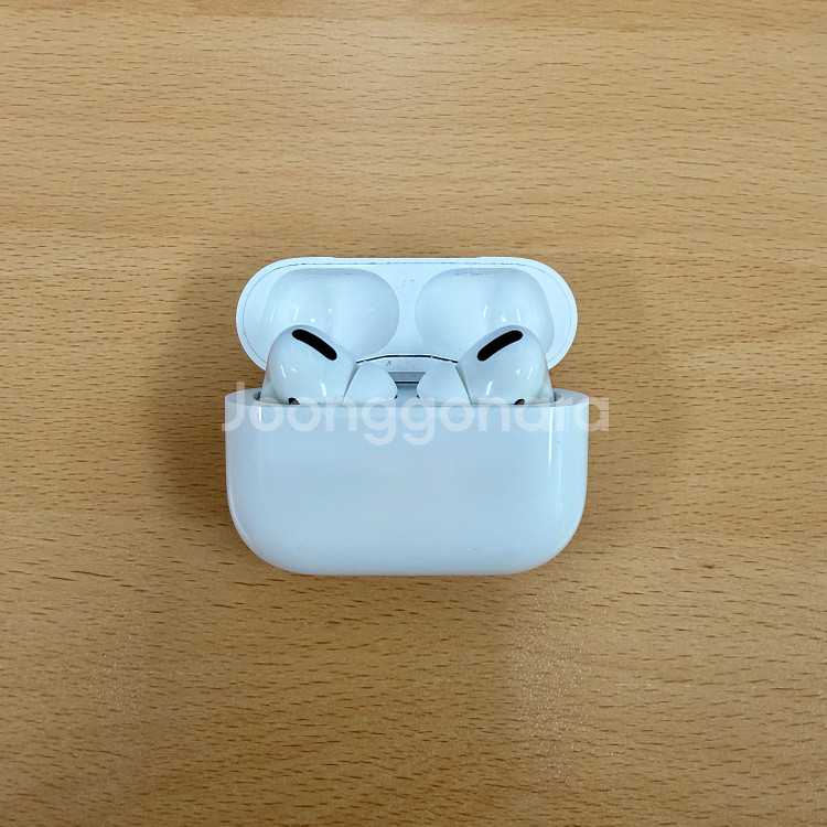 애플 에어팟 프로 1세대 판매합니다.--2