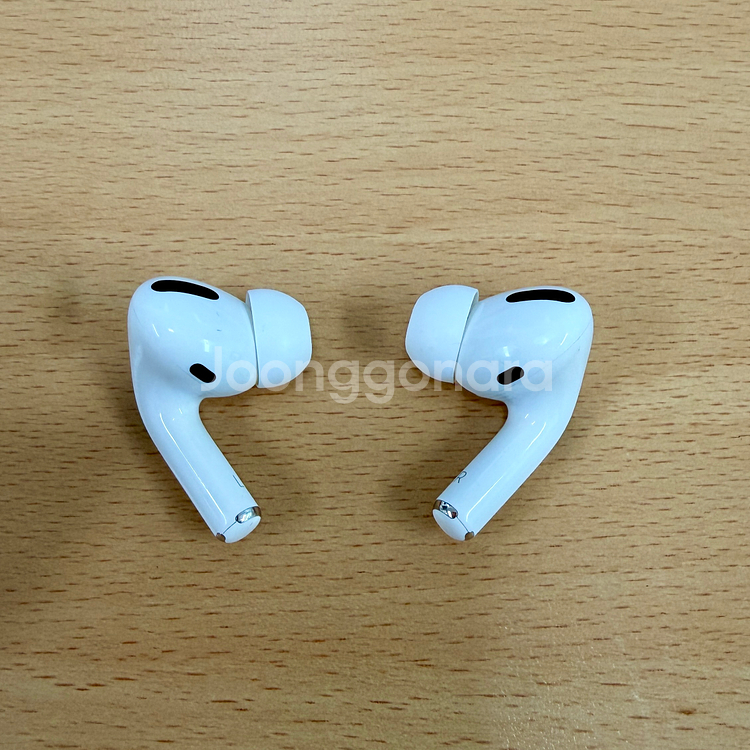 애플 에어팟 프로 1세대 판매합니다.--1