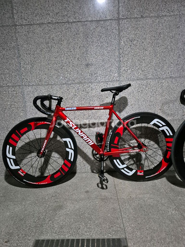 쓰나미 레드와인 대차봐요--0