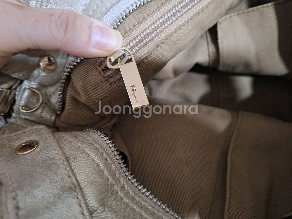 (정품)페라가모 숄더백--4