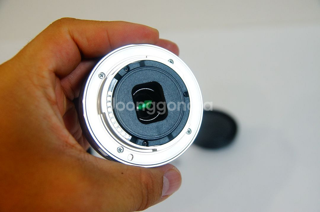 [소니] SEL 16mm f2.8 미러리스용 광각렌즈--2