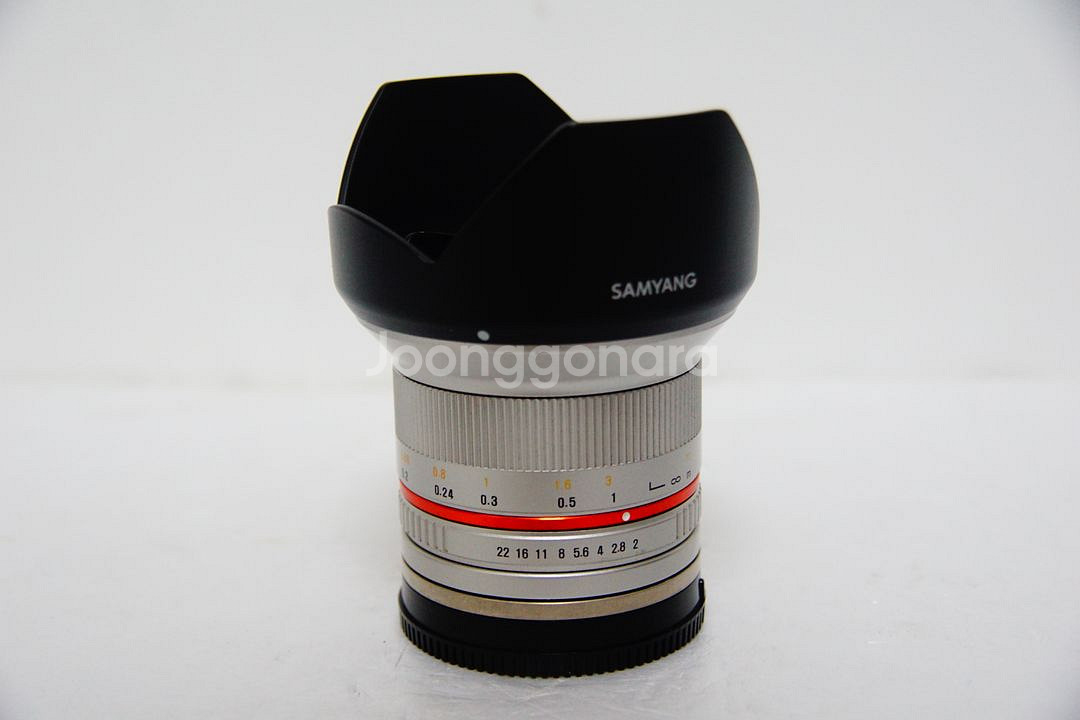 [소니용] 삼양 12mm f2.0 MF 실버 렌즈팝니다--3