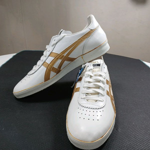 오니츠카타이거 런스파크 흰/금 208~290 (택290)