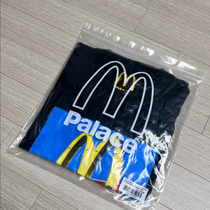 팔라스x맥도날드 사인 티셔츠 블랙 L사이즈