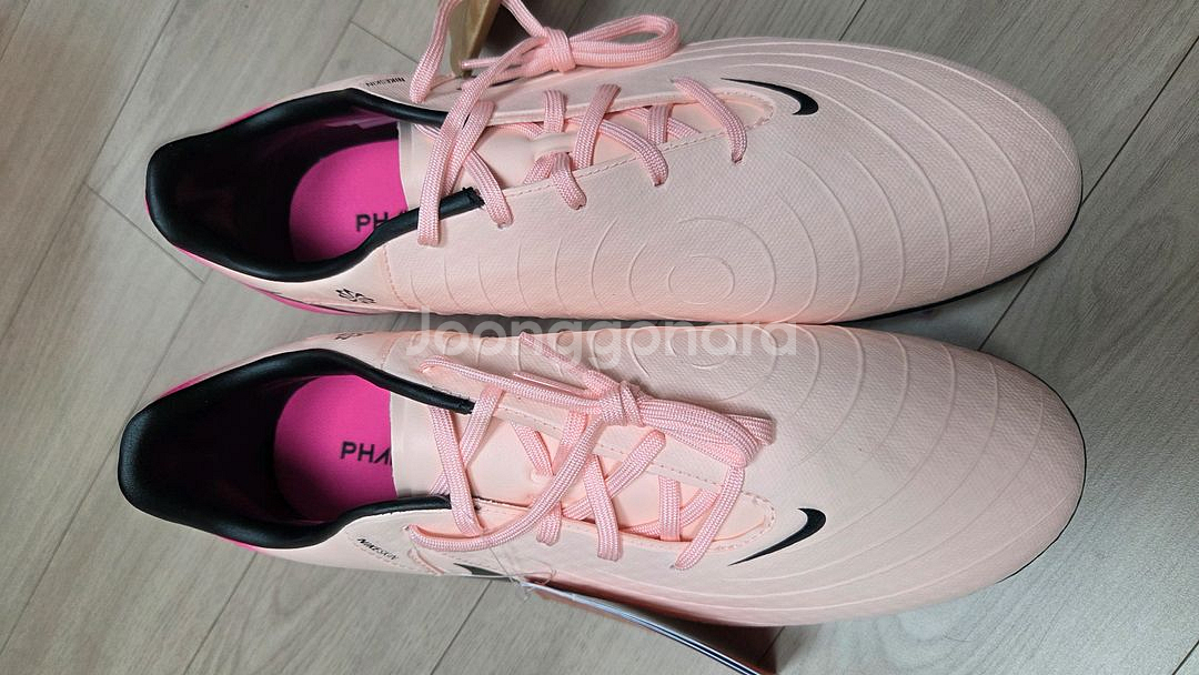 나이키 팬텀 축구화 270mm/275mm 새상품--0