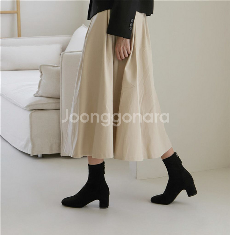 사뿐 스웨이드 삭스 앵클부츠 (225, 5cm) 새상품--4