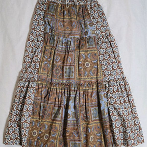 써스데이아일랜드 플로럴 패턴 롱스커트 S