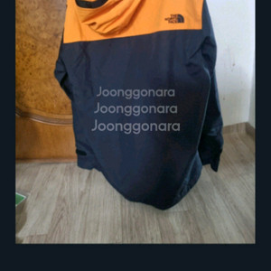 노스페이스 후드 바람막이 자켓. L