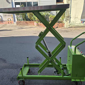 중고 전동 테이블 리프트 1050x650mm