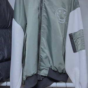 캐릭터 후드 바람막이 자켓