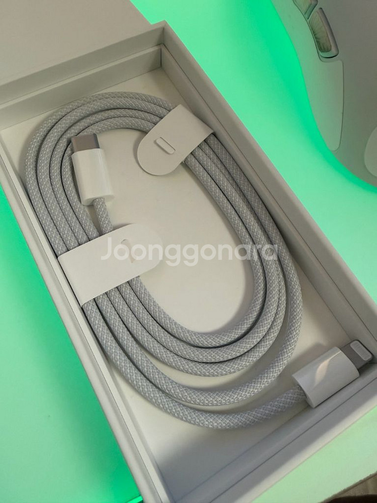 애플 매직마우스 2세대--1