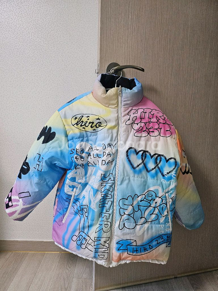 히로 구상 드로잉 패딩 150사이즈 판매해요~--1