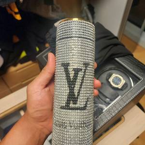 루이비통 다이아몬드 휴대용 텀블러