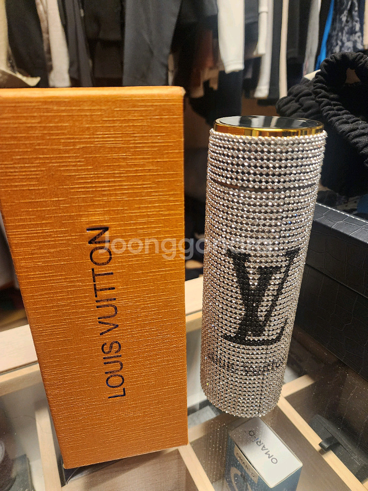 루이비통 다이아몬드 휴대용 텀블러--1
