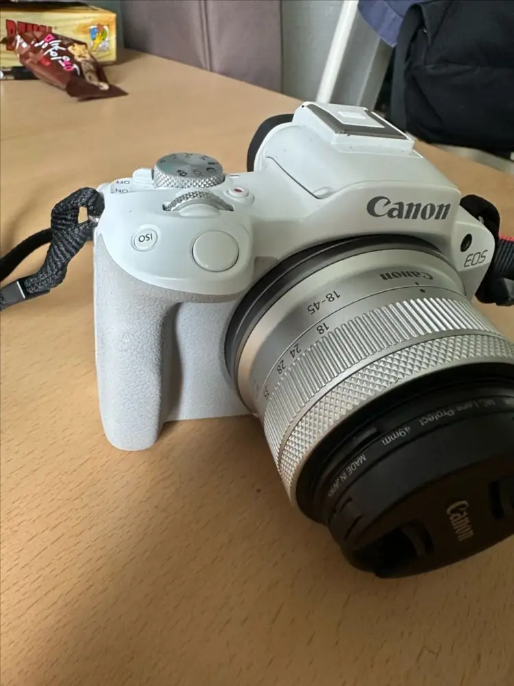캐논 EOS r50 18-45mm 이미지