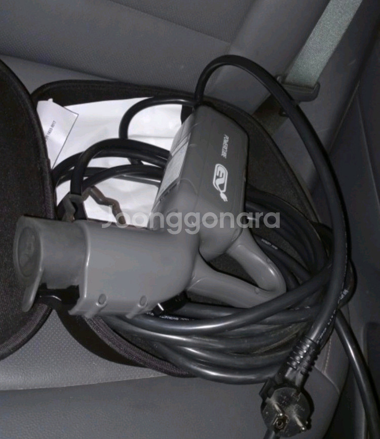 파워큐브 이동형 충전기--0