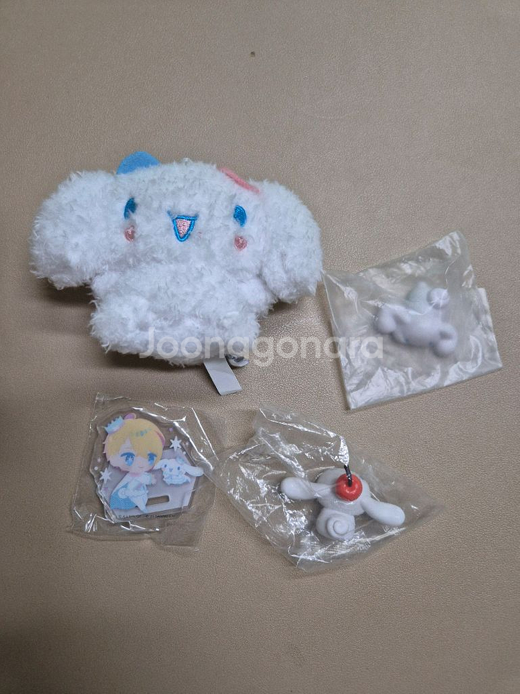 산리오 시나모롤 가챠 굿즈--0