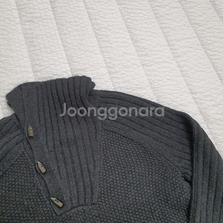 남자100 아르마니익스체인지 목폴라 니트--3