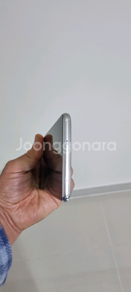 갤럭시 A Quantum--4