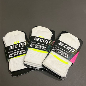CEP 컴프레션 미드컷 양말