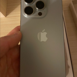 아이폰15프로 256기가 내추럴 티타늄 리퍼새폰 팝니다