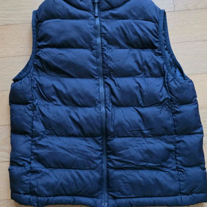 유니클로 경량 패딩 조끼(베스트) 130