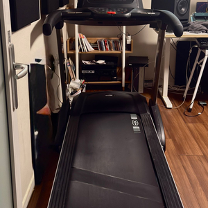 바디엑스 M10 트레드밀 러닝머신